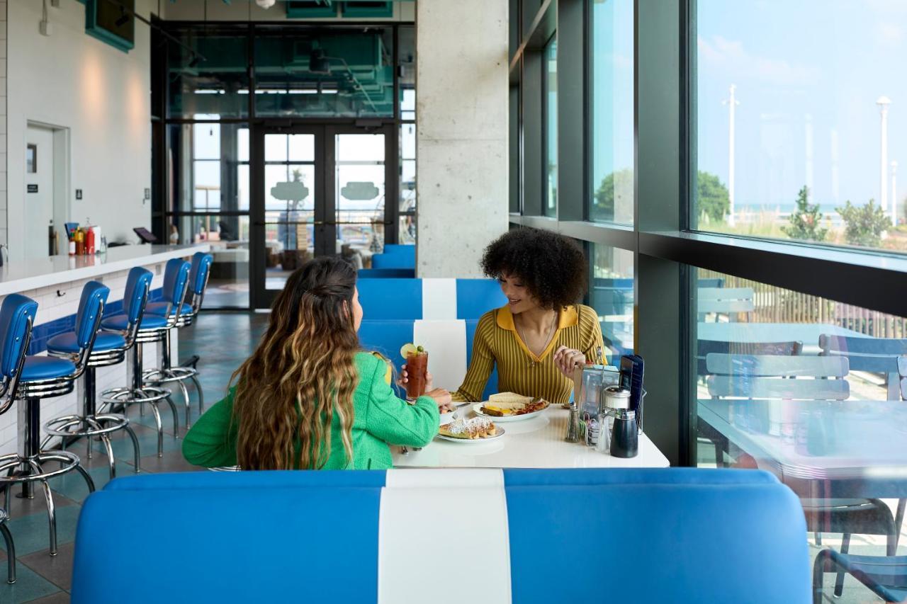 Moxy Virginia Beach Oceanfront Eksteriør bilde