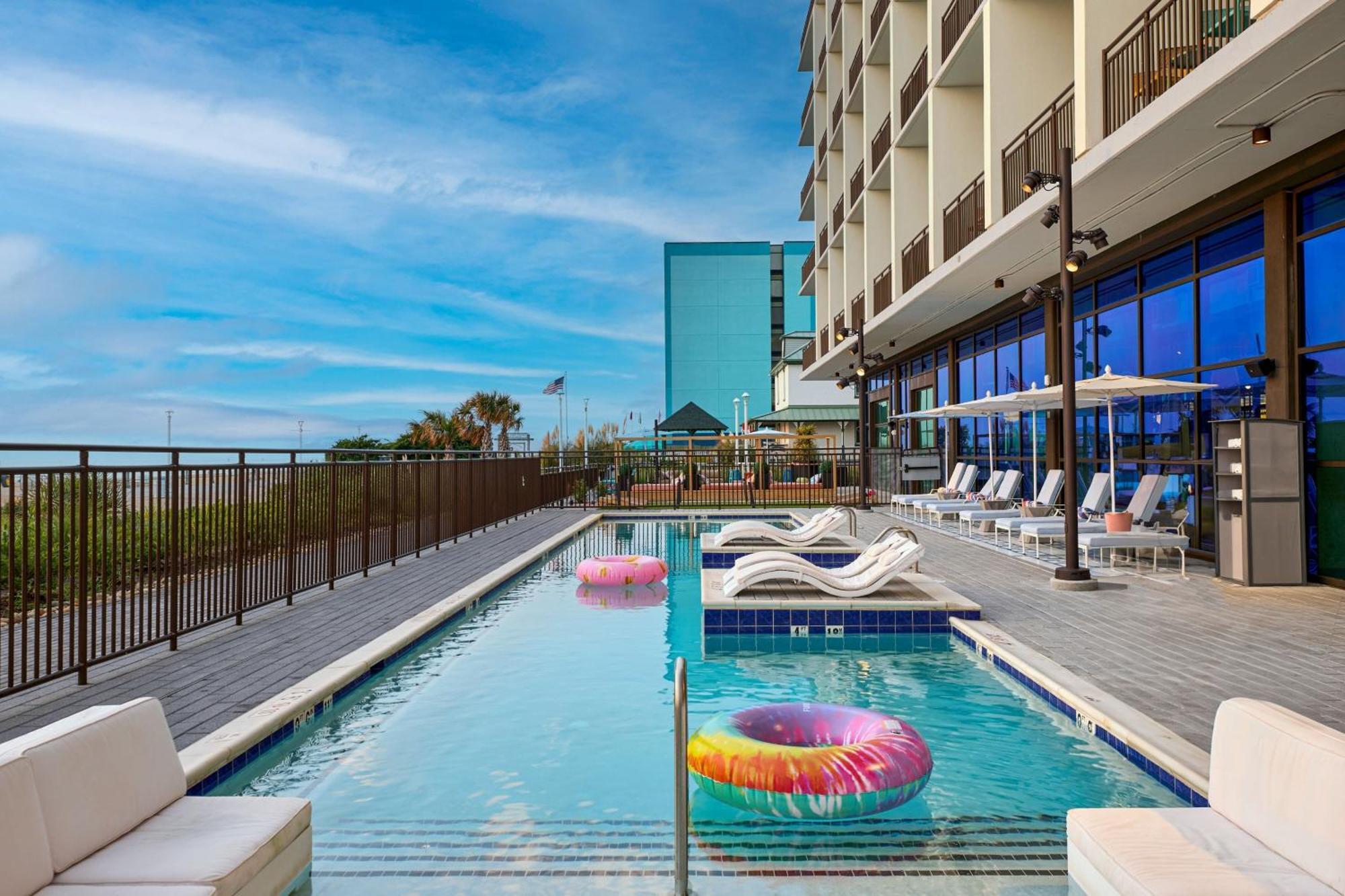 Moxy Virginia Beach Oceanfront Eksteriør bilde